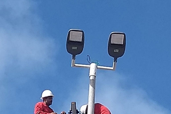 LED Street Light Project In Brazil Projecte d'il·luminació LED al Brasil
