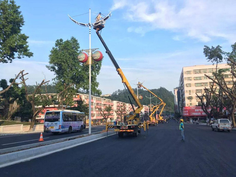 How to do maintenance of street Light? Com fer el manteniment de l'enllumenat públic?